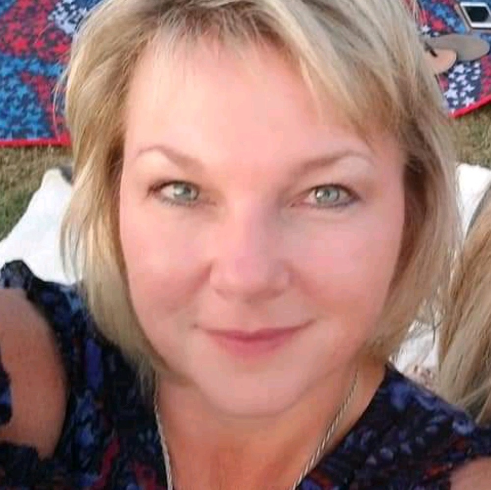 Meet your Posher, Michele